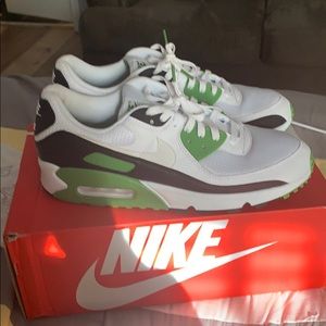Air max 90 chlorophyll